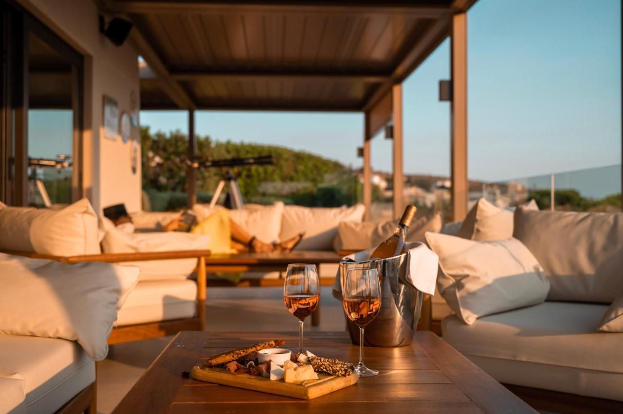 Somewhere Vouliagmeni Athena Bagian luar foto